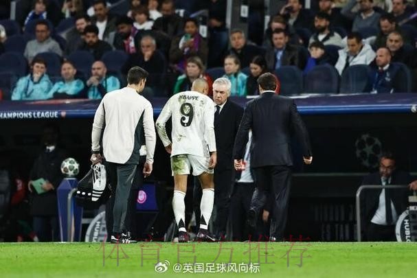 队报:姆巴佩因膝盖外侧韧带伤势 至少伤缺三周 队报:姆巴佩因膝盖外侧韧带伤势 至少伤缺三周